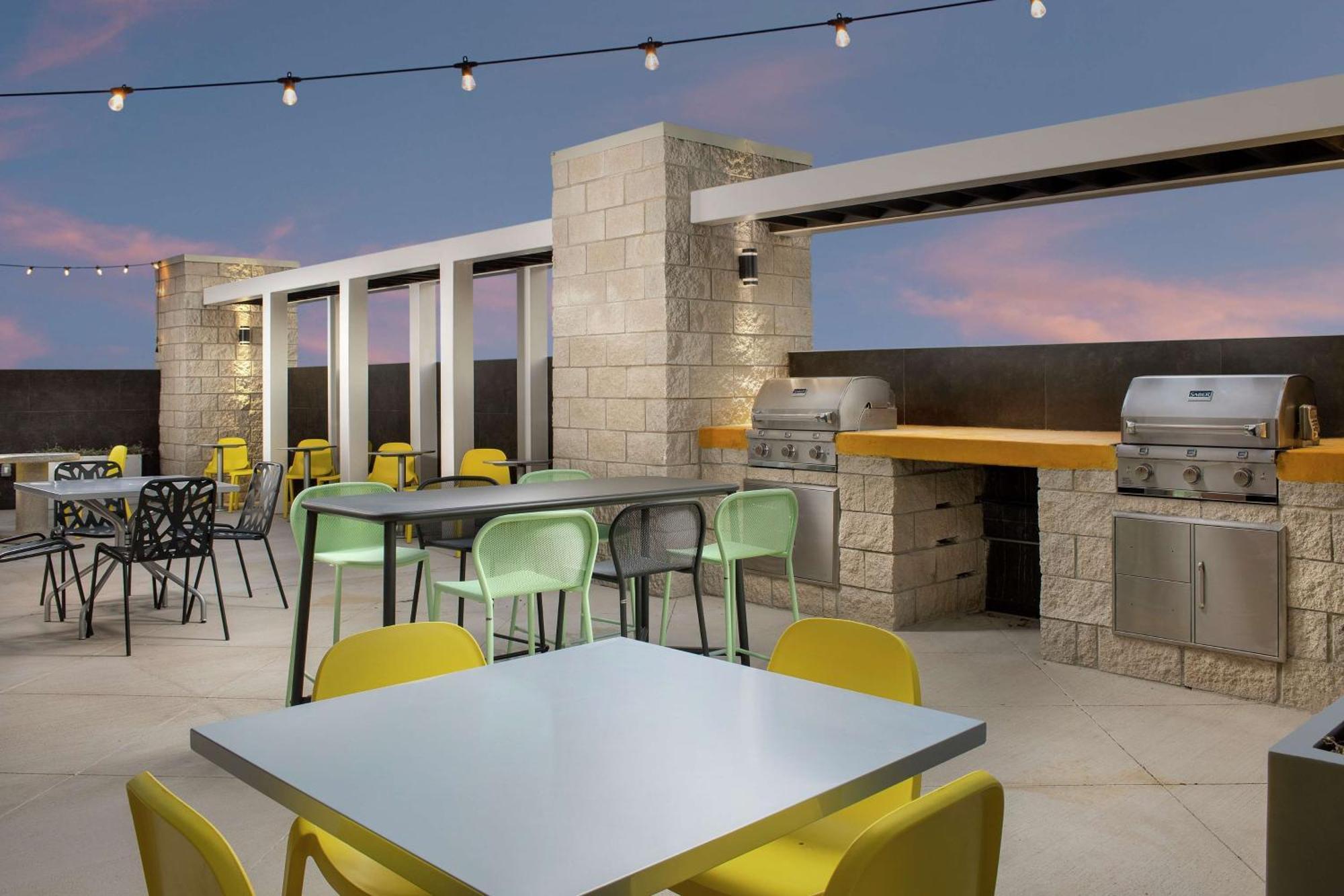 Home2 Suites By Hilton San Antonio Lackland Seaworld Eksteriør billede